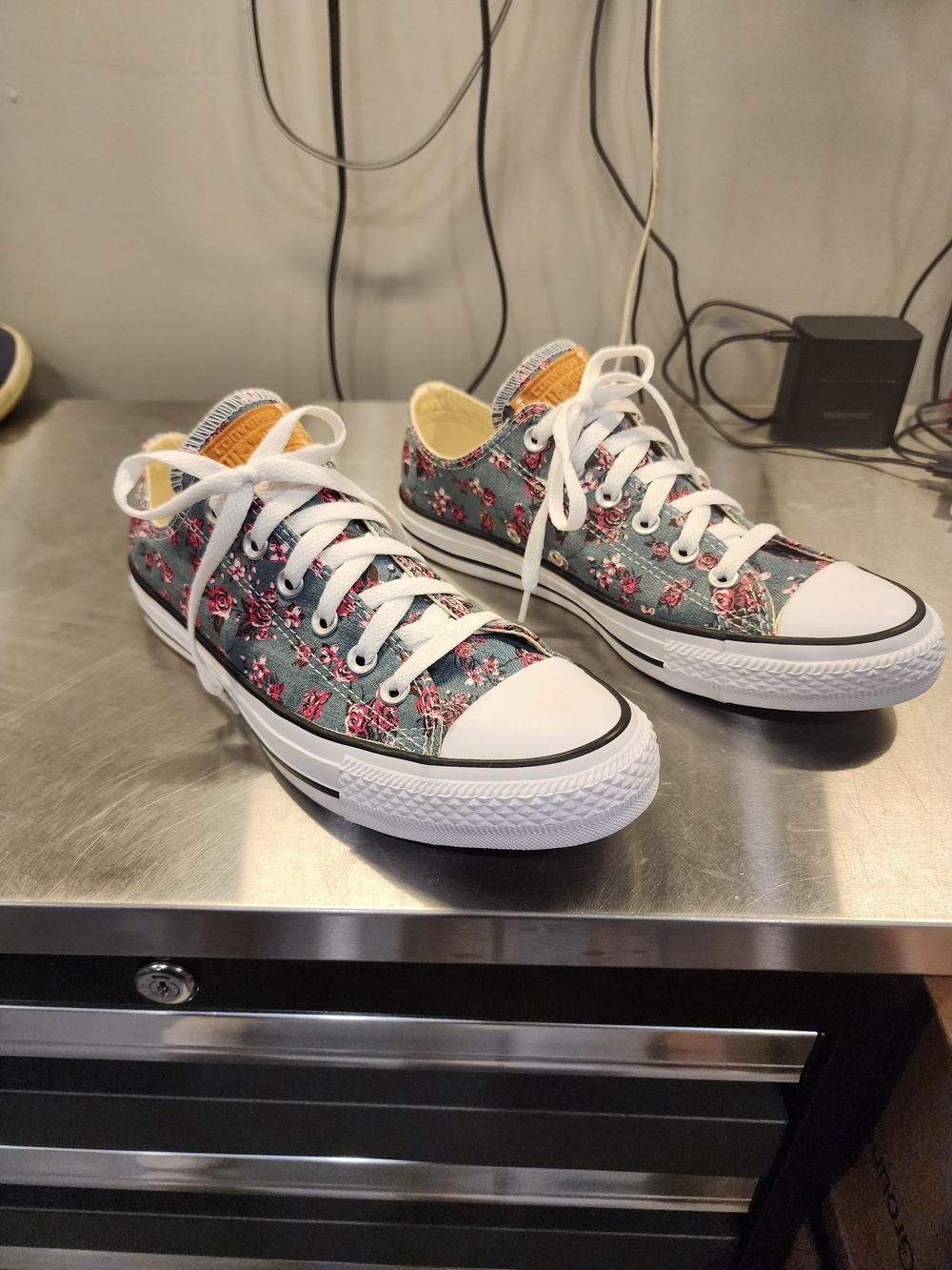 Floral Converse 9